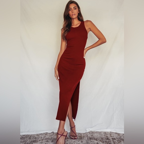 Lulus Dresses & Skirts - Simply Wonderful Burgundy Ribbed Bodycon MIDI